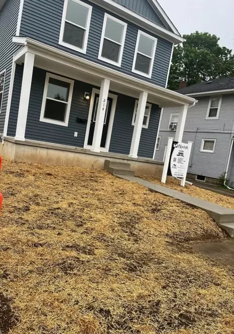214 W Prospect St, Jackson, MI 49203
