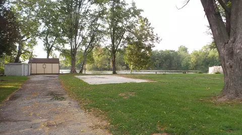 265 W Water St, Constantine, MI 49042 photo 4