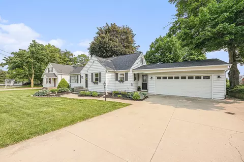 3390 Perry St, Hudsonville, MI 49426