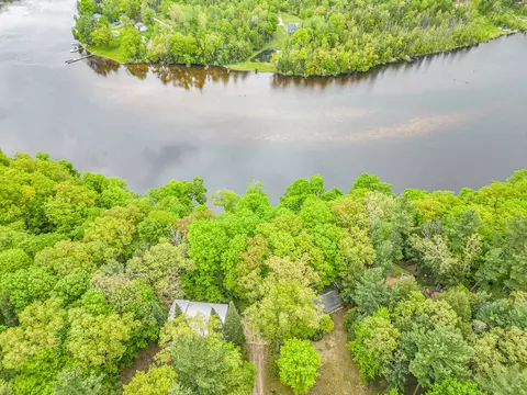 4468 Teal Ln, Newaygo, MI 49337