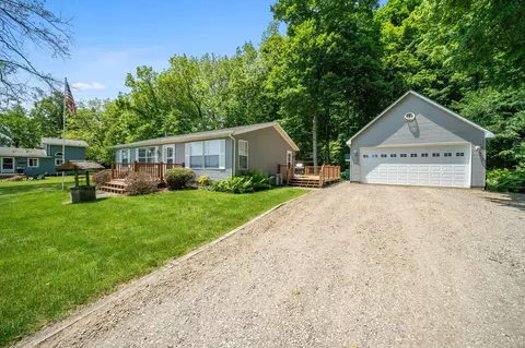 61738 Lake View Dr, Cassopolis, MI 49031 photo 3