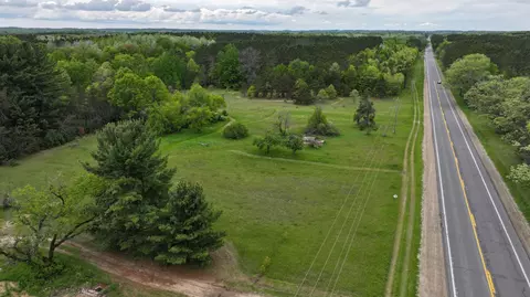 1308 W 1 Mile Rd, White Cloud, MI 49349