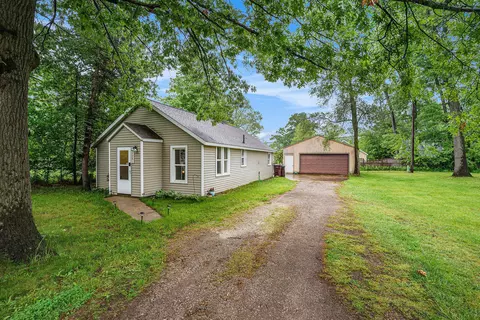 2381 Jerome Ave, Muskegon, MI 49442