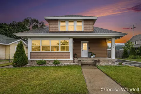 119 Pine St, Wayland, MI 49348