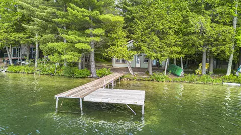 5 Lake Side St, Traverse City, MI 49685