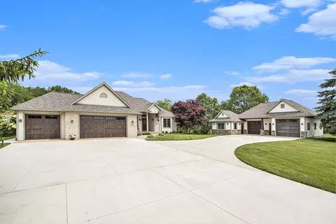 22564 Vineyard Cir, Mattawan, MI 49071