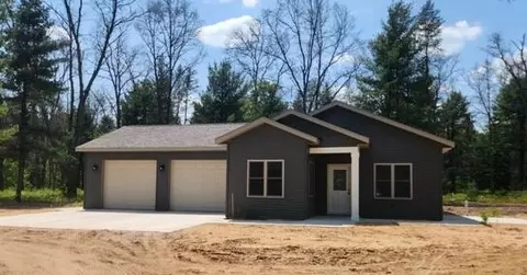 2133 S Lynx Track Trl, Baldwin, MI 49304