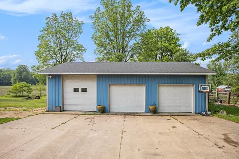 324 Cranson Rd, Bronson, MI 49028 photo 5