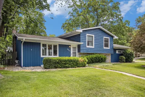 6843 Marlow St, Portage, MI 49024