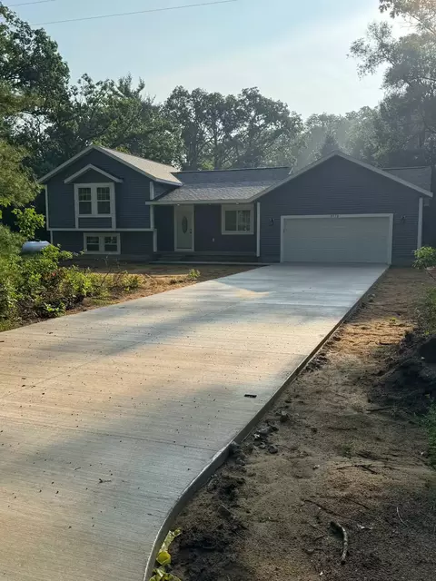 3772 Brickyard Rd, Holton, MI 49425