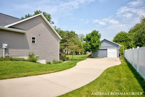 2633 Baldwin St, Jenison, MI 49428 photo 3