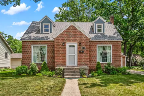 2646 Forest Grove Ave SW, Wyoming, MI 49519