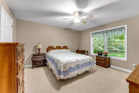 65 Kendra Ct SE, Lowell, MI 49331 photo 32