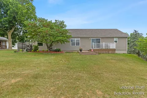 127 Hamilton Ln, Dowling, MI 49050 photo 8