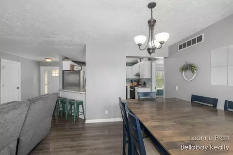 127 Hamilton Ln, Dowling, MI 49050 photo 18
