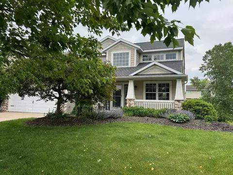 7677 Thornapple Club Dr SE, Ada, MI 49301