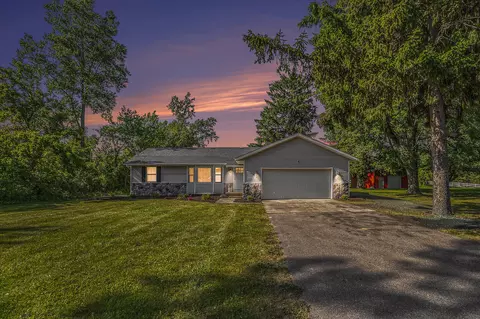 449 Cleveland St W, Coopersville, MI 49404