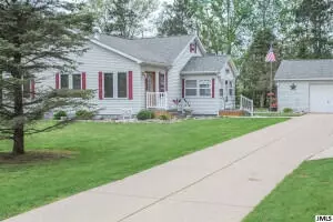 2950 Zion Rd, Rives Junction, MI 49277