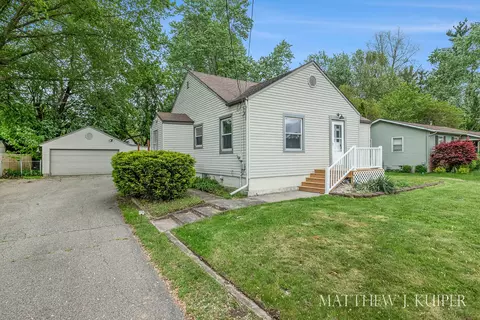 1512 Werner Ave NW, Grand Rapids, MI 49534