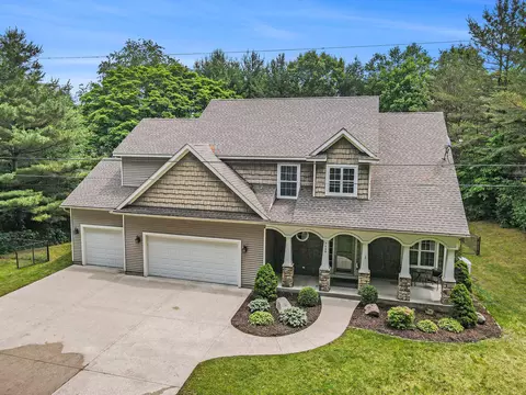7049 S 3rd St, Mattawan, MI 49071