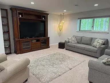8255 Shady Brook Ln, Flushing, MI 48433 photo 29