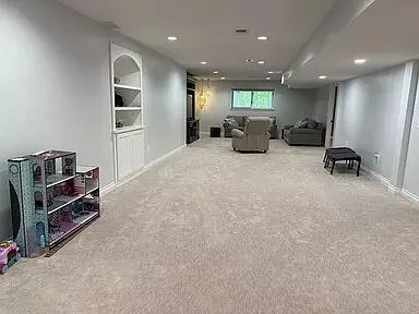 8255 Shady Brook Ln, Flushing, MI 48433 photo 30