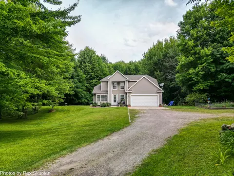 17474 Connor Cir, Bailey, MI 49303 photo 4