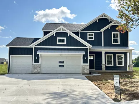 548 Lincoln Lawns Dr NW, Walker, MI 49534