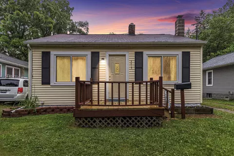 3415 Hoover St, Kalamazoo, MI 49008