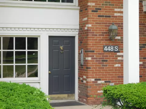 448 Fox Hills Dr S #3, Bloomfield Hills, MI 48304