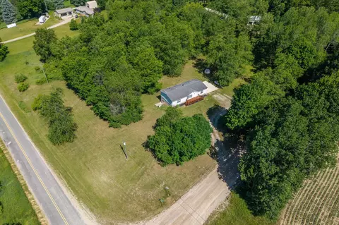 2543 35th Ave, Blanchard, MI 49310 photo 3