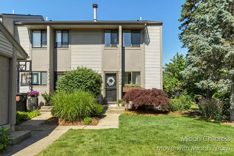 4392 Indian Spring Dr SW, Grandville, MI 49418