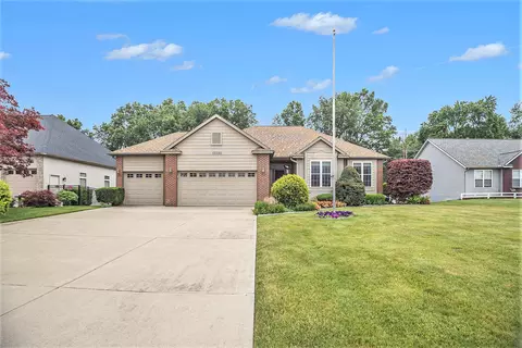 13090 Indigo Ct, Holland, MI 49424