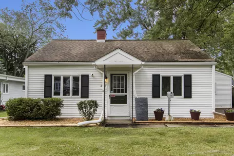 2515 Lorraine Ave, Kalamazoo, MI 49008