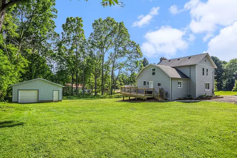 802 Clinton St, Marshall, MI 49068 photo 4