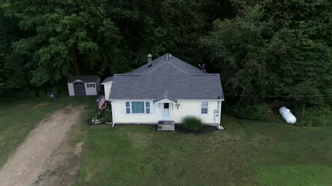 56840 46 12 St, Lawrence, MI 49064