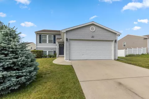 10141 Castle Creek Cir, Galesburg, MI 49053