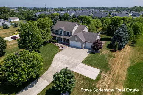 10908 78th Ave, Allendale, MI 49401