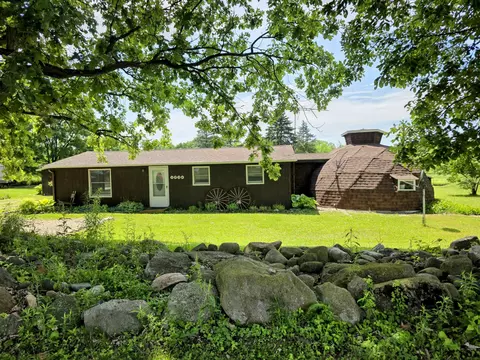 1236 Klink Rd, Tekonsha, MI 49092