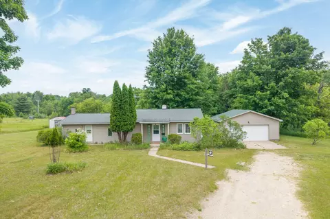 22870 19 Mile Rd, Big Rapids, MI 49307