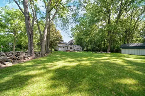 Exterior - 5933 Mccain Rd, Jackson, MI 49201 photo 9 of 10