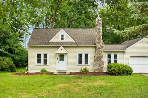 7125 Edwards Rd, Van Buren Twp, MI 48111