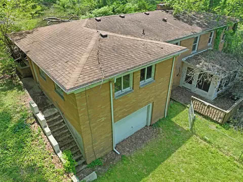 6381 St Marys Lake Rd, Battle Creek, MI 49017
