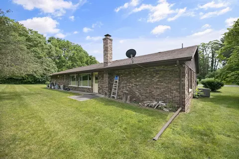 Exterior - 3021 E Riverside Rd, Buchanan, MI 49107 photo 4 of 4