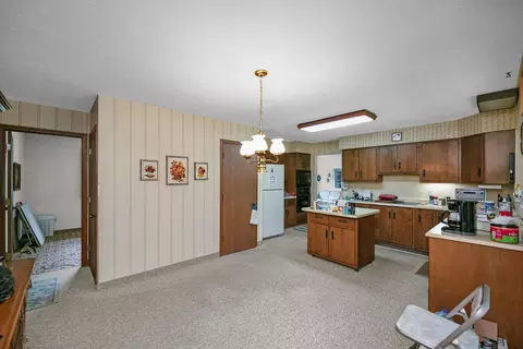 Kitchen - 3021 E Riverside Rd, Buchanan, MI 49107 photo 4 of 4