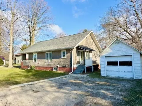 223 S Delaware St, Saint Louis, MI 48880