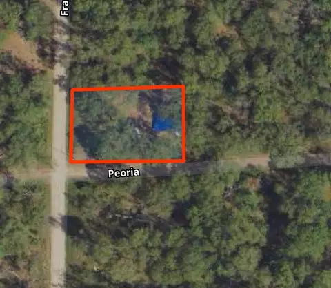 102 E Peoria Ave, Idlewild, MI 49642