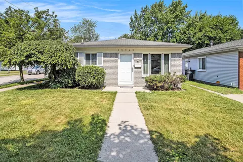 19263 Roger St, Melvindale, MI 48122