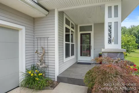 3338 Clearbrook Grn, Saugatuck, MI 49453