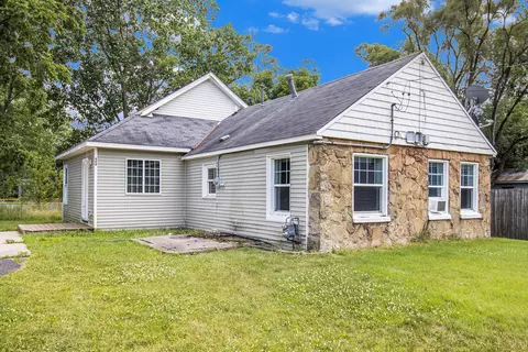 668 Fairfield Ave NW, Grand Rapids, MI 49504